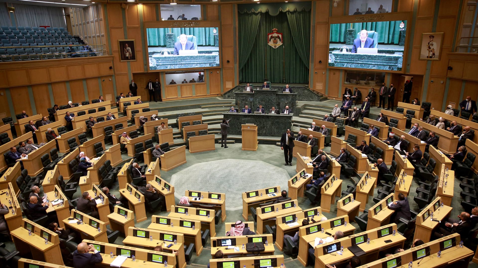 مجلس النواب الأردني يصوت بالأغلبية على طرد سفير إسرائيل من عمان