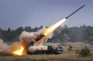 لوكاشنكو يزعم اعتراض جيشه لصواريخ مُطلقة من أوكرانيا