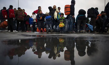 اليونان ترفض تقريراً دولياً يتعلق بالعودة القسرية للاجئين