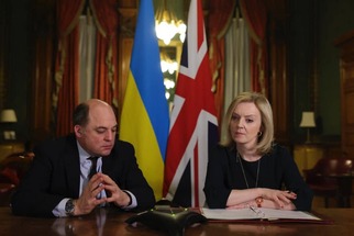 UK PM race: Defence minister Ben Wallace endorses Liz Truss