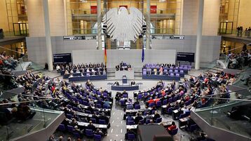 البرلمان الألماني يوافق على صندوق دفاع خاص بميزانية ضخمة