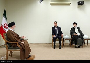 رأس النظام السوري في طهران للقاء المرشد الأعلى والرئيس الإيراني
