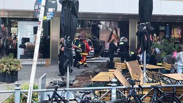 برلين.. مقتل شخص وإصابة آخرين بعد اقتحام سيارة لمقهى مفتوح