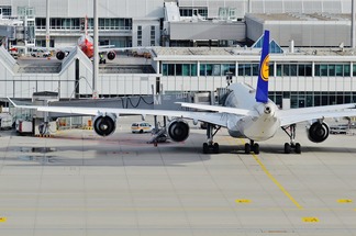 German union Verdi calls for renewed token strike at Munich airport