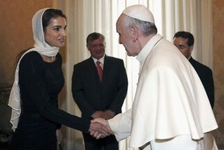 King Abdullah and Queen Rania receive Vatican Peace award