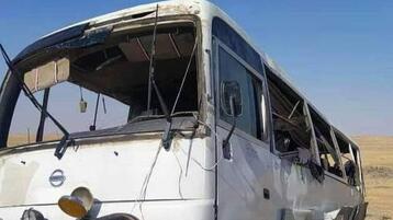 مقتل وجرح العشرات باستهداف حافلة مبيت لـ “الفرقة الرابعة”