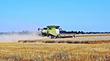 Grain transporters strike paralyzes farming exports in Argentine