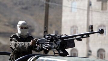 مقتل 8 جنود وأفراد أمن يمنيين في هجومين للقاعدة