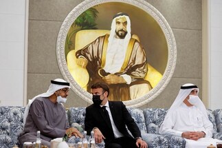 New UAE president meets French counterpart as world leaders pay respects