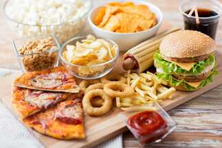 دراسة: التدهور المعرفي مرتبط بالأغذية 