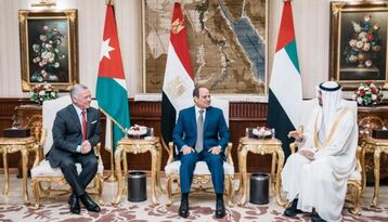 الرئيس المصري يستقبل ضيفيه.. ملك الأردن وولي عهد أبوظبي