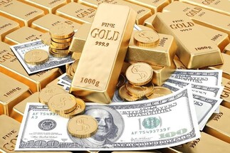 الدولار يرتفع والنفط والذهب إلى انخفاض
