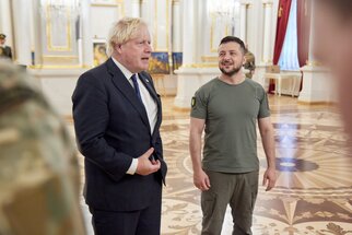 Boris Johnson makes surprise visit to Ukraine on independence day