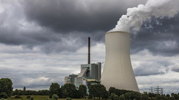 G-7 ministers meet in Berlin with focus on when to end coal power