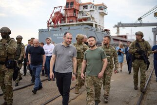 Volodymyr Zelensky visits port as Ukraine readies for grain exports
