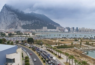 جبل طارق كمدينة بريطانية بعد 180 عاماً