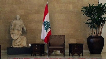 مع تفاقم الأزمة اللبنانية.. عون يترك منصبه لـ
