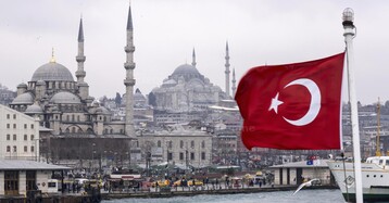 السباق الانتخابي يشتعل في تركيا بين الحزب الحاكم والمعارضة