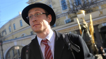 اعتقال صحفي روسي لتبرّعه بــ 16 دولاراً لمؤسسة نافالني