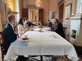 مصر والسويد تبحثان تطوير العلاقات الثنائية بين البلدين