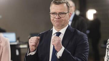 انتخابات فنلندا.. زعيم يمين الوسط يعلن فوز حزبه ورئيسة الوزراء تعترف بالهزيمة