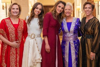 شاهد حفل حناء الأميرة إيمان ابنة العاهل الأردني.. والملكة رانيا تصف شعور 