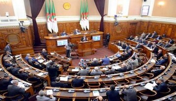 قانون للإعلام يتضمّن عقوبات جديدة أمام مجلس الأمة الجزائري
