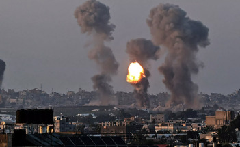 غارات إسرائيلية جديدة على غزة وإطلاق صواريخ من القطاع بعد استهداف قيادي رابع في الجهاد الإسلامي