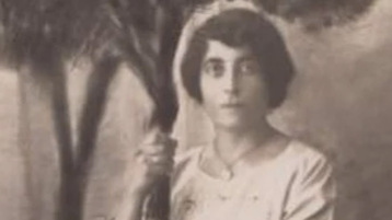 The First Palestinian Female Photographer