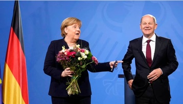 رغم انتقاد سياستها.. ميركل ستتقلد أرفع وسام في ألمانيا