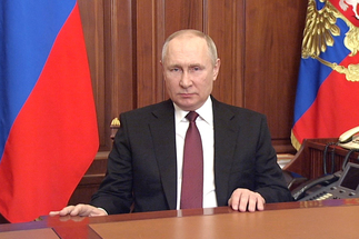 بوتين يؤكد فشل الهجوم المضاد عقب مزاعم التمرد العسكري في موسكو