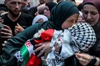 تشييع جثمان طفل فلسطيني قتل برصاص الجيش الإسرائيلي