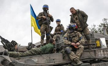 الحرب تتصاعد بأوكرانيا.. قصف على كييف ومناطق حيوية بالجنوب