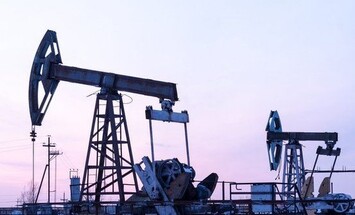 تقرير الوظائف الأميركي وتوترات الشرق الأوسط يضغطان على أسعار النفط