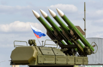أوكرانيا تتهم روسيا بإطلاق صواريخ 