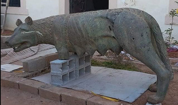 العثور على تمثال أنثى ذئب ضخم في بنغازي