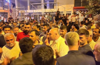 تصاعد التوترات والتحريض العنصري في تركيا: حادث جنسي يثير احتجاجات وأعمال شغب ضد السوريين