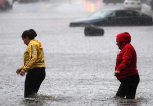 فيضانات غير مسبوقة تجتاح مدينة نيويورك الأمريكية