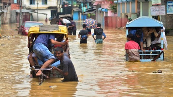 مقتل 14 وعشرات المفقودين في فيضانات بشمال شرق الهند