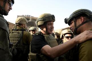 في خطوة مفاجئة.. نتنياهو يزور غزة متعهداً بالقضاء على حماس