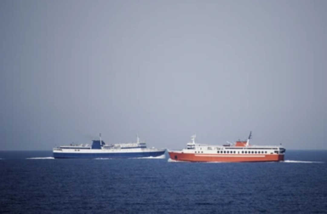 انفجار بالقرب من سفينة شحن أميركية قبالة اليمن