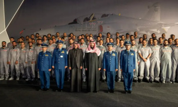 أمير سعودي يدشن آخر طائرة نفاثة متقدمة صنعت ضمن بلاده