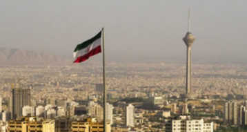 مسعود بزشكيان وسعيد جليلي يتنافسان في جولة إعادة نادرة بإيران