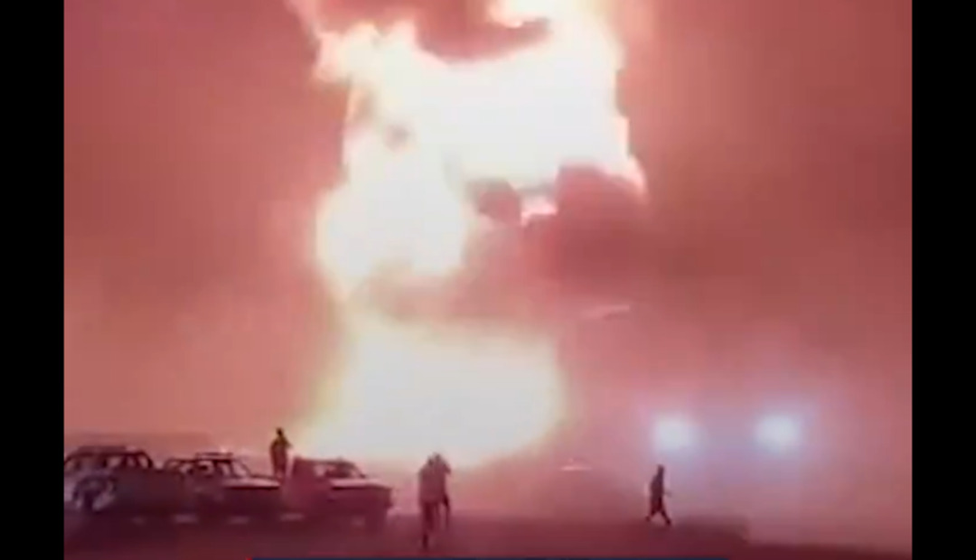 حريق ضخم في مصفاة نفط بكردستان يُصيب 10 أشخاص